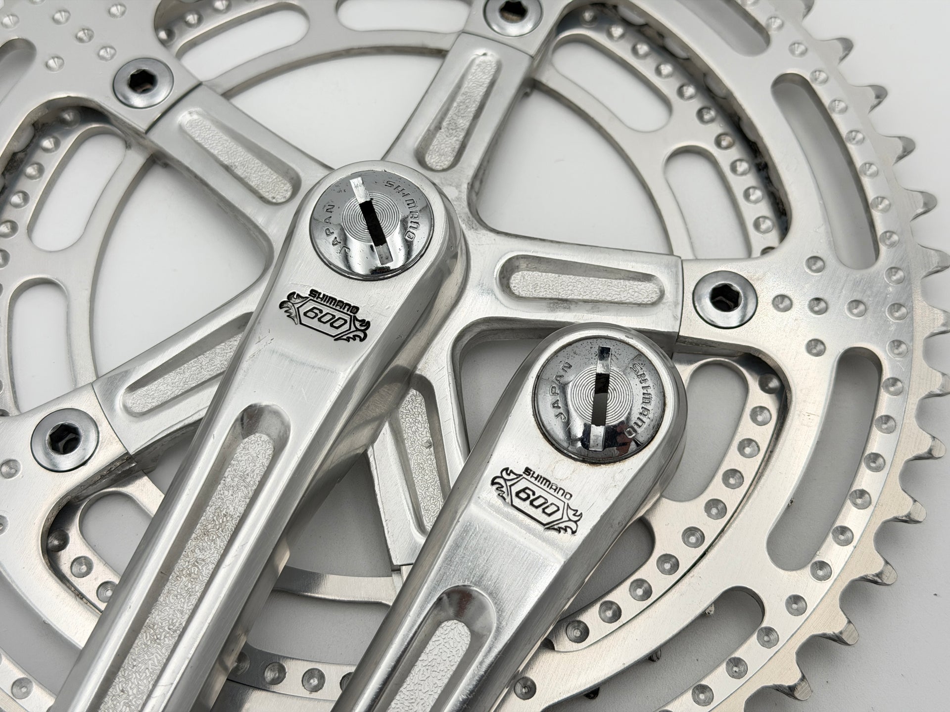 Shimano 600 Arabesque Crankset