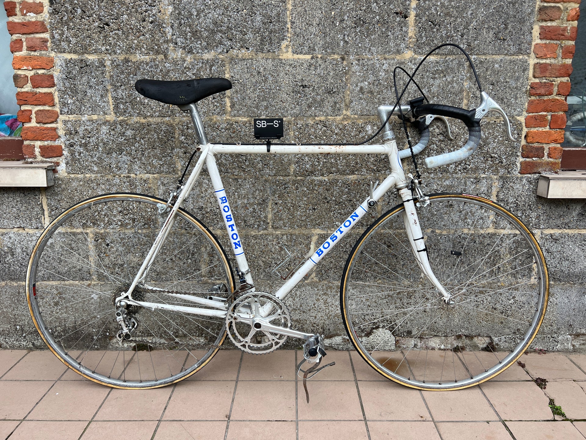 Boston Mavic Road Bike