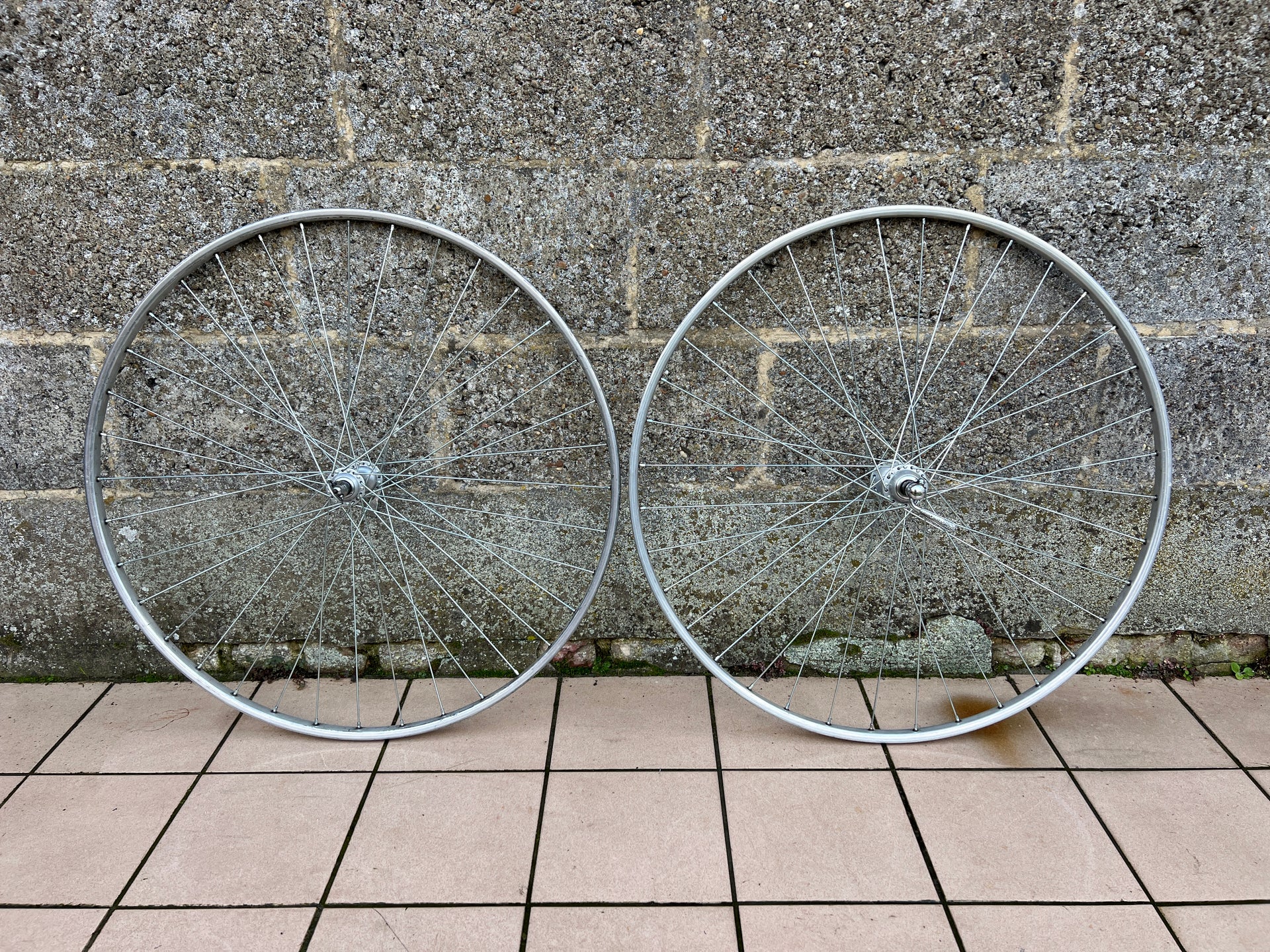 Campagnolo Record Hubs