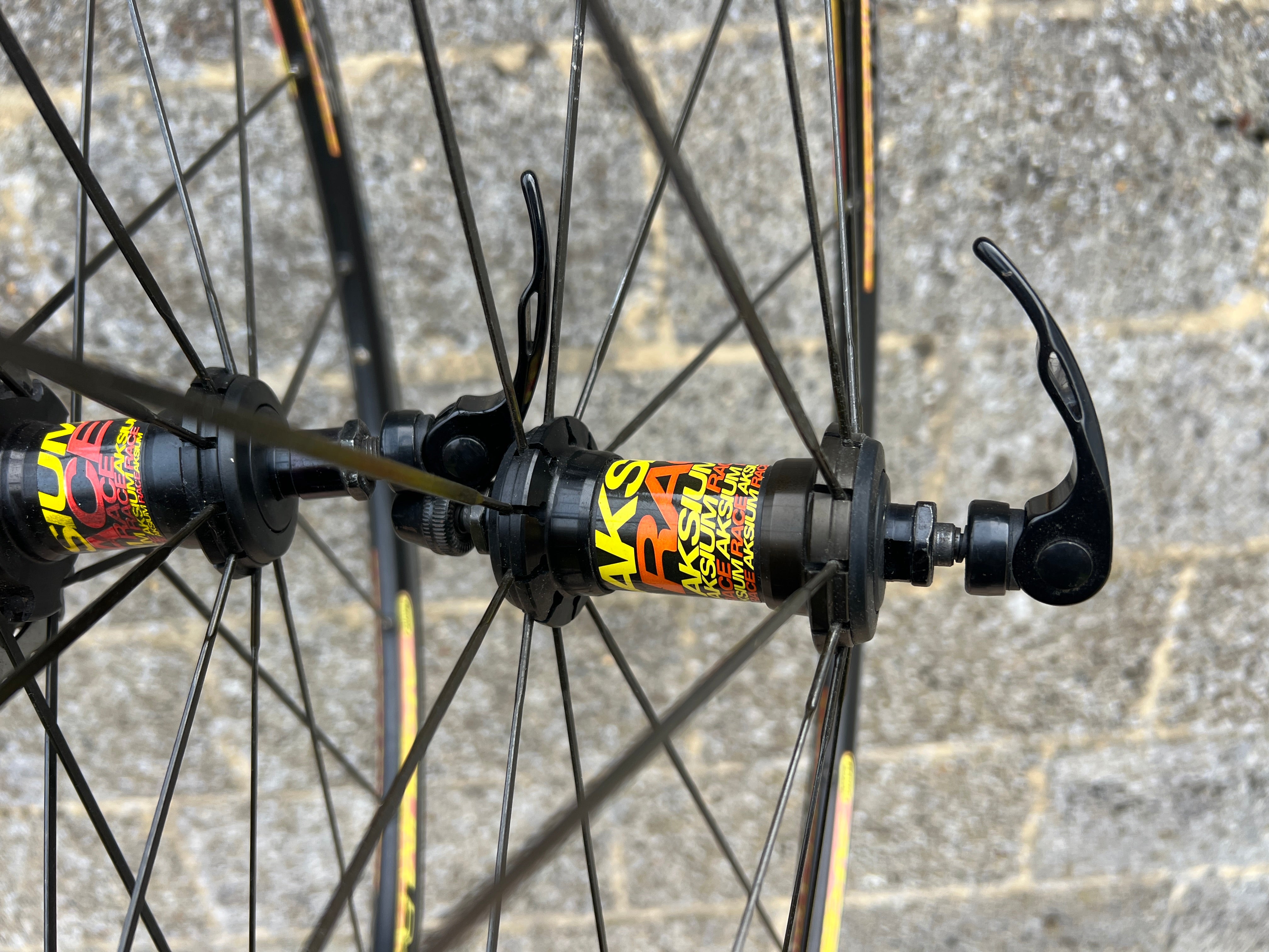 Mavic Aksium Race Clincher Wheelset