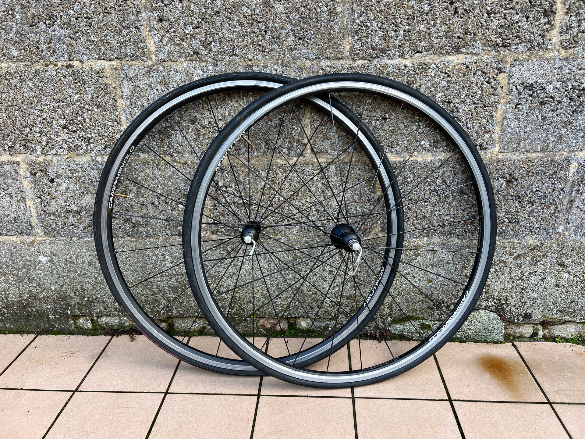 Campagnolo Neutron Clincher Wheels