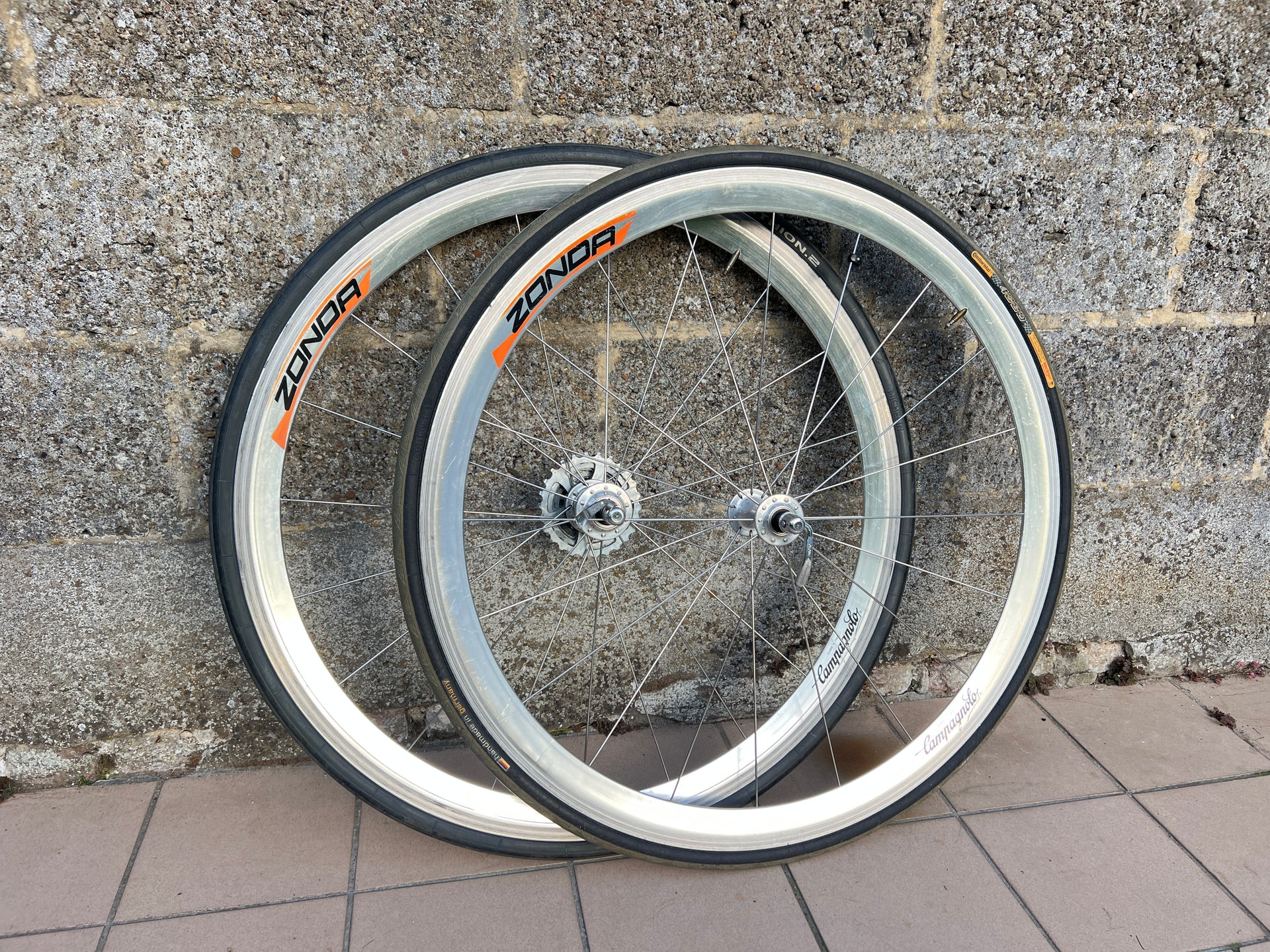 Campagnolo Zonda Clincher Wheelset 700C