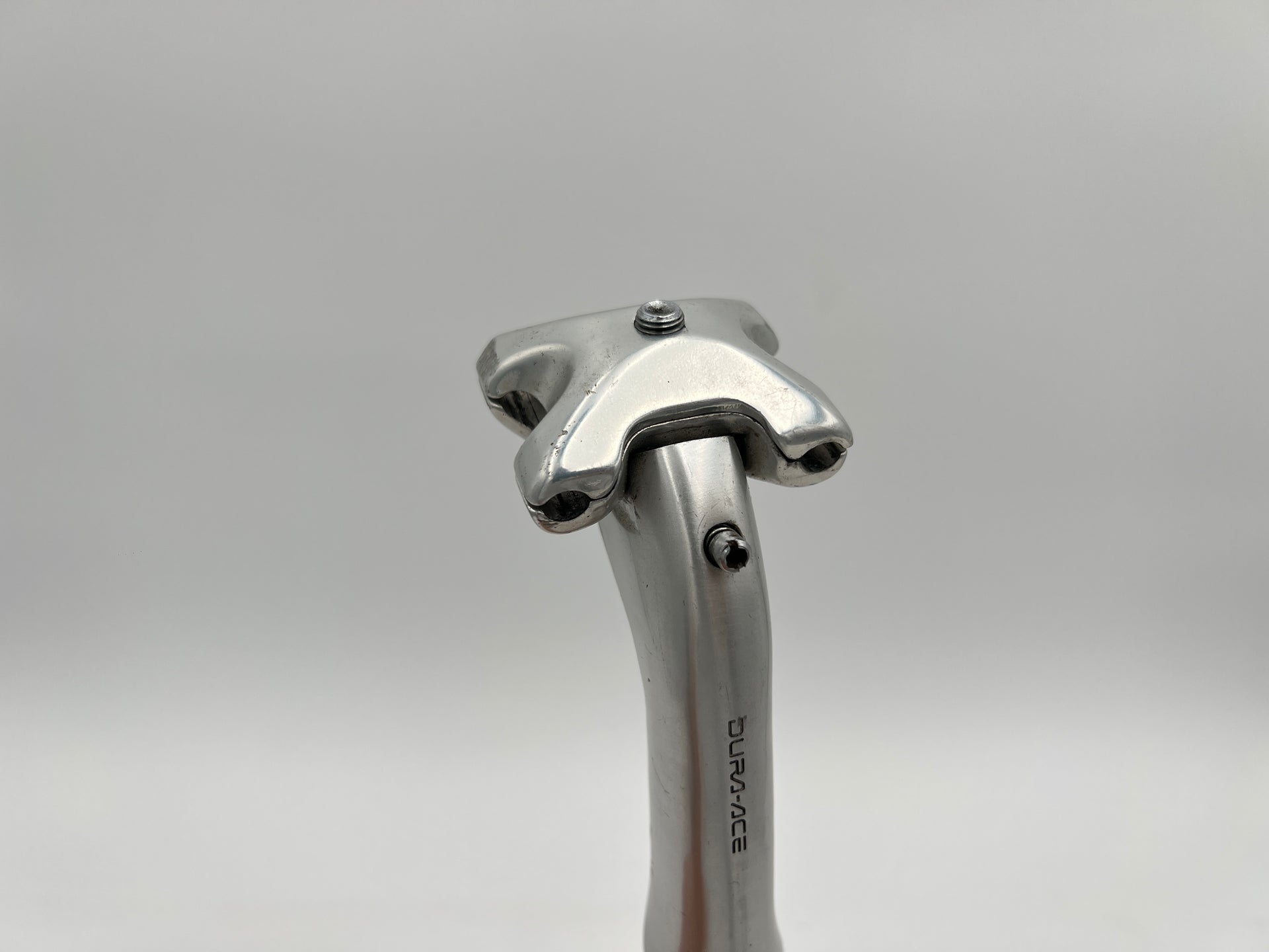 Shimano Dura Ace 7400 Seatpost