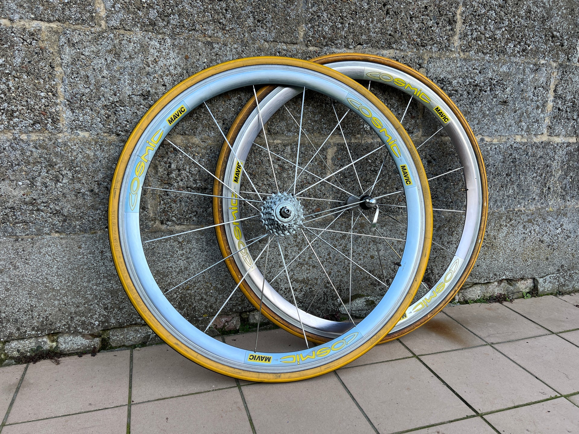 Mavic Cosmic Clincher Wheelset