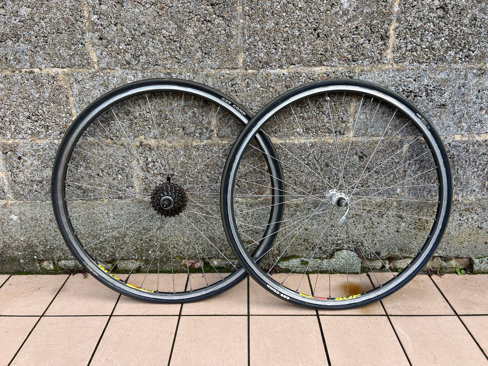 Mavic Sup Clincher Wheelset