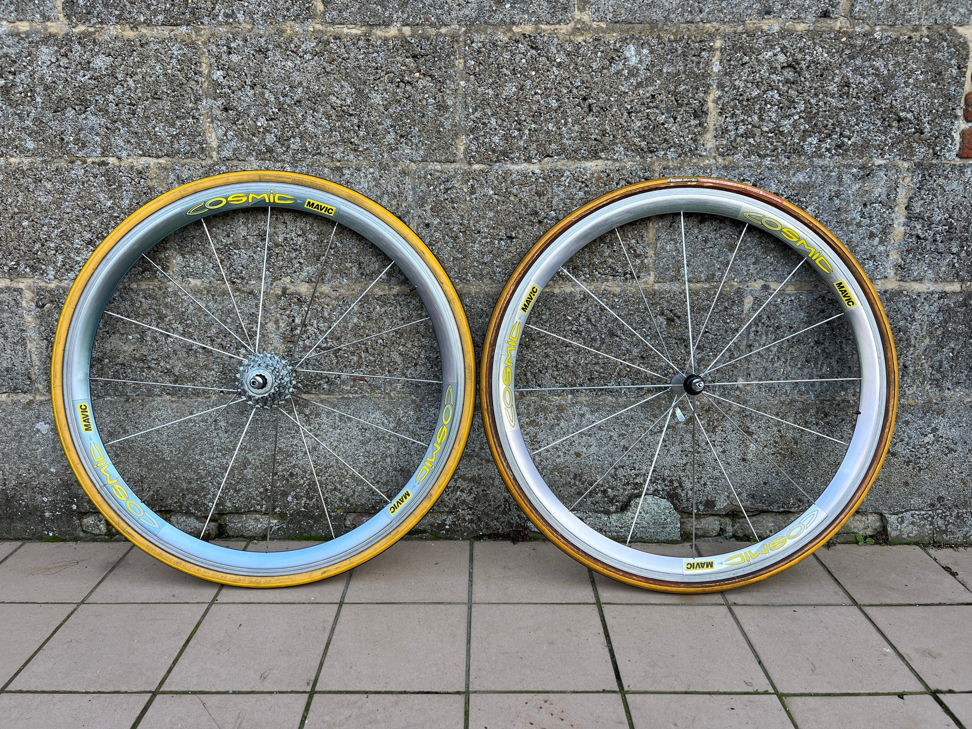 Mavic Cosmic Clincher Wheelset