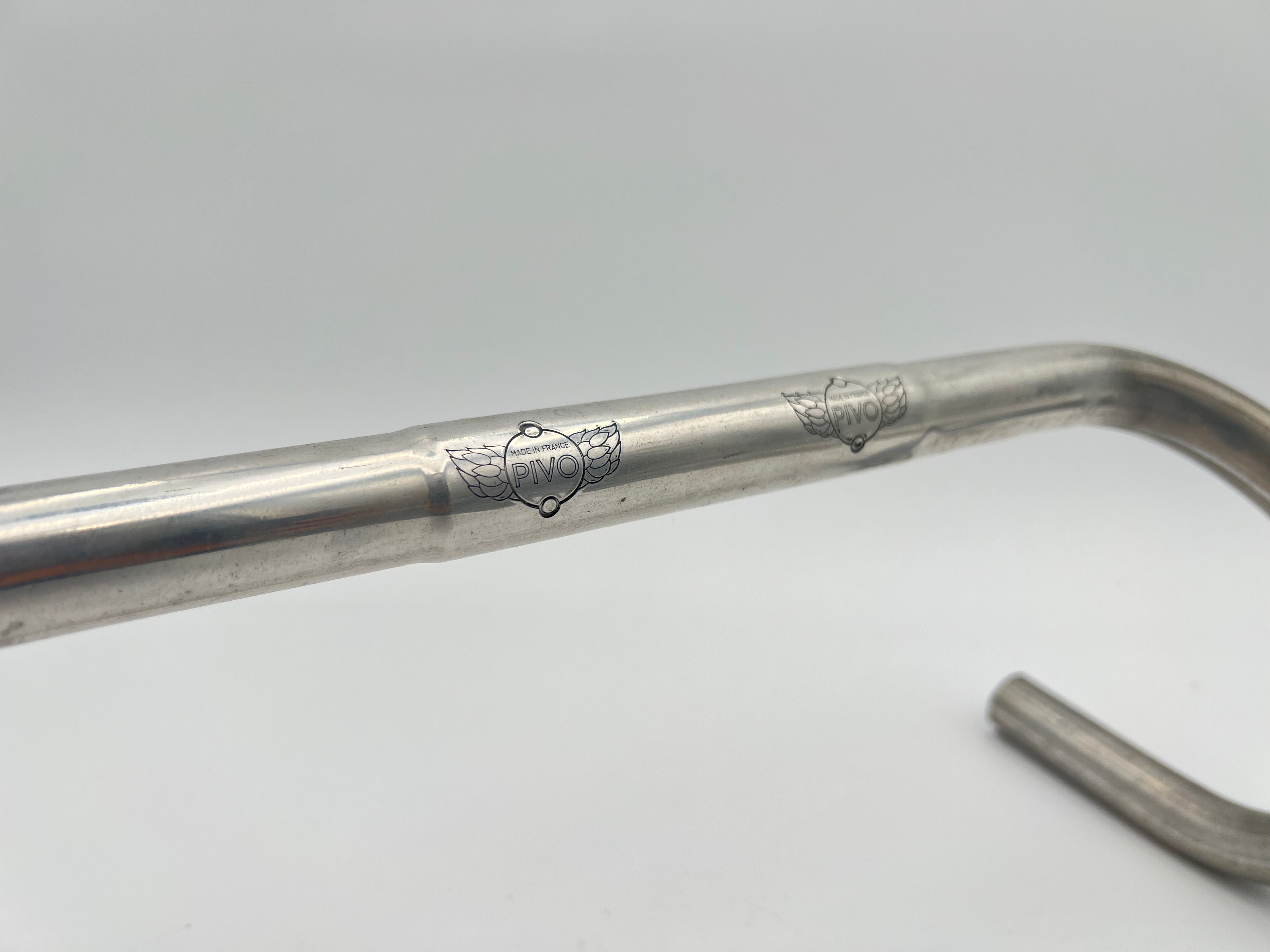 Guidon et Potence Randonneuse Handlebar PIVO vélo vintage alu aluminium Guidon et Potence Randonneuse Handlebar PIVO vélo vintage alu aluminium